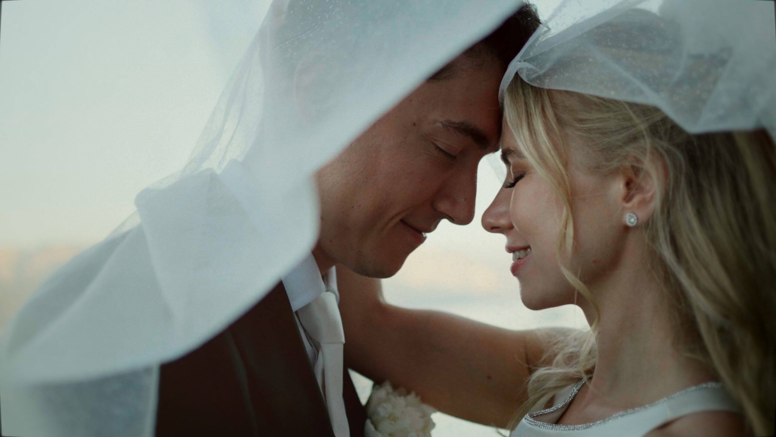 Hochzeitsvideograf Attersee – Villa Weiss - cinematic Hochzeitsfilm eines österreichischen Brautpaares.