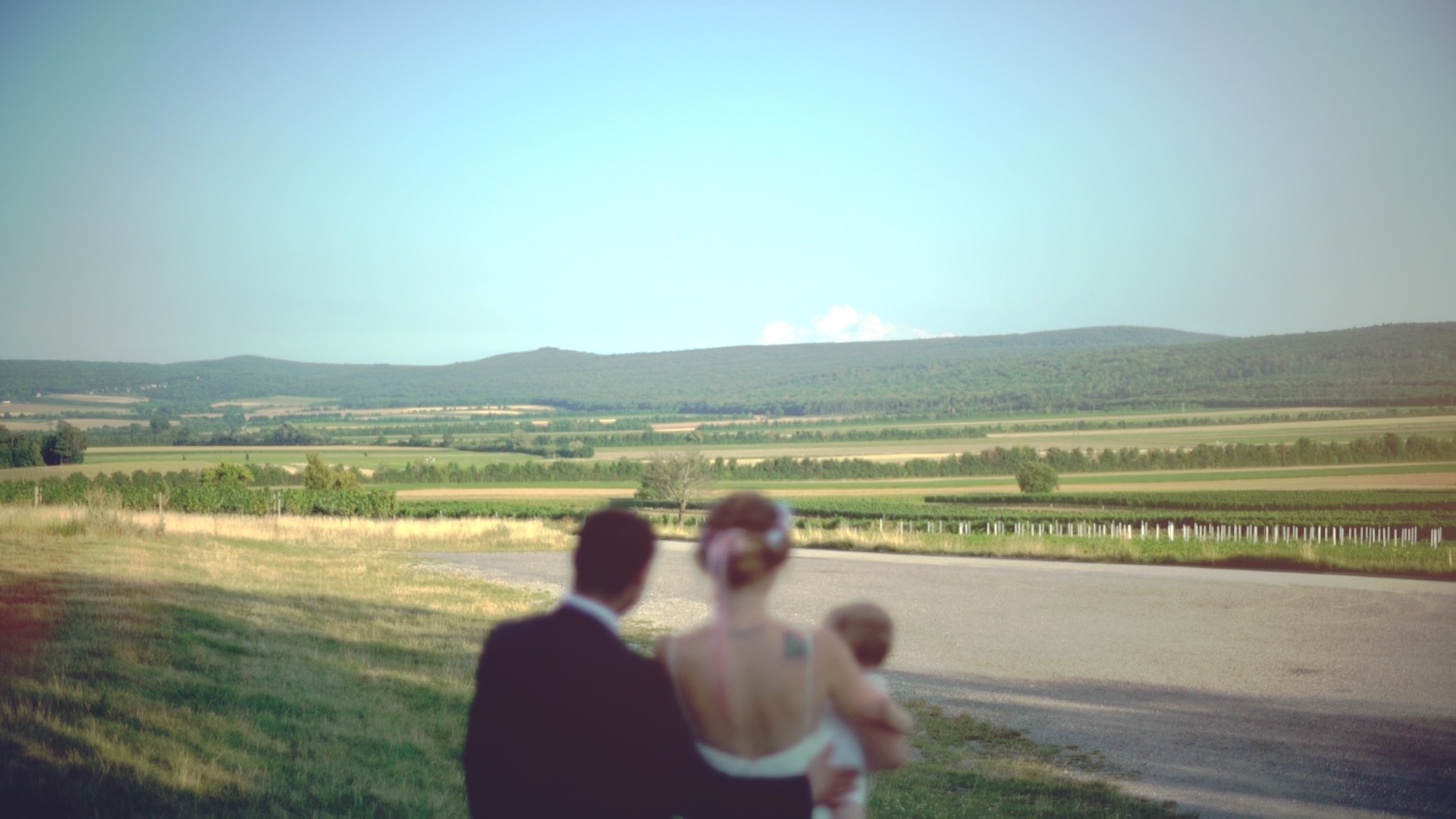 Nadine + Zoltan - hochzeit teaser - Liszt Weingut Heuriger Manufaktur - hochzeit videograf