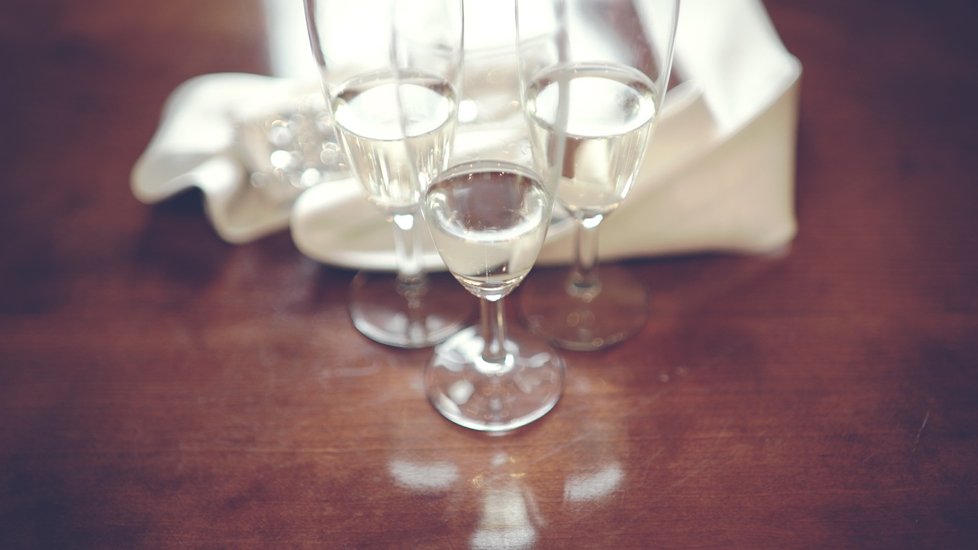 Julia + Peter - hochzeit - Schloss Hernstein